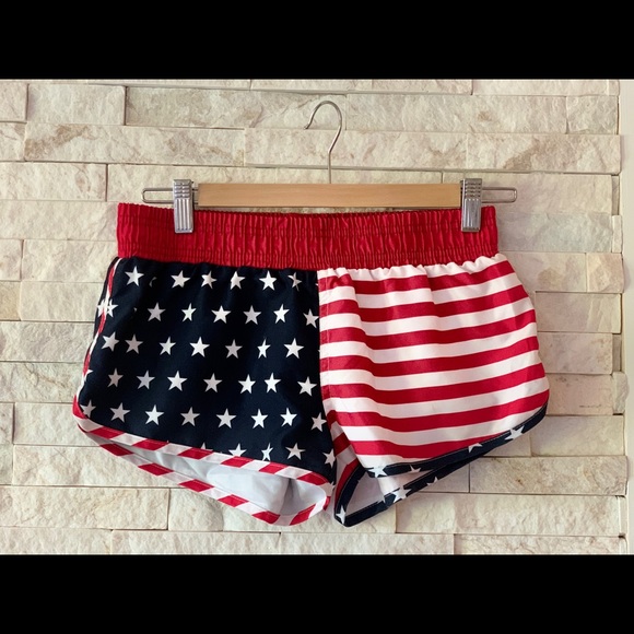 World Calhoun American Flag Swim Shorts Size Small - Picture 2 of 2